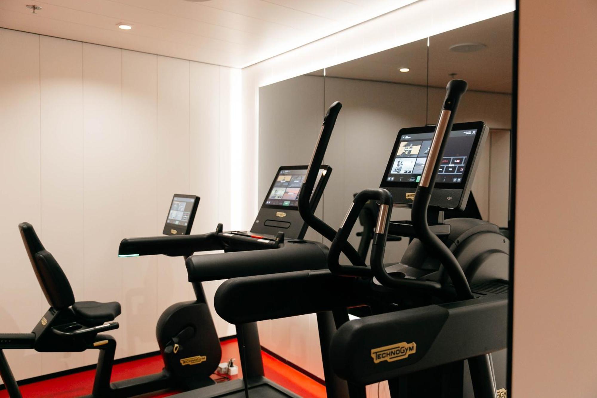 Hotel Medistone أوميس المظهر الخارجي الصورة