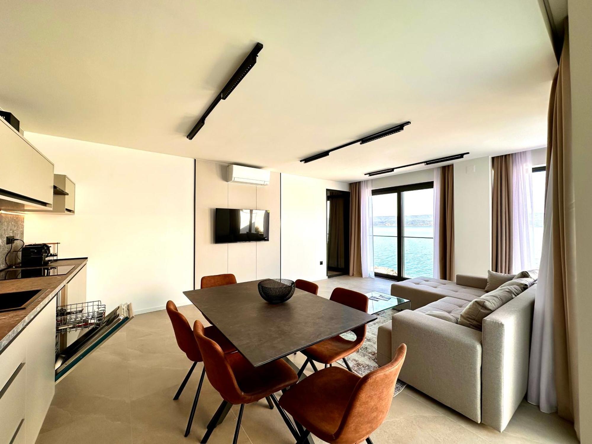 Hotel Medistone أوميس المظهر الخارجي الصورة