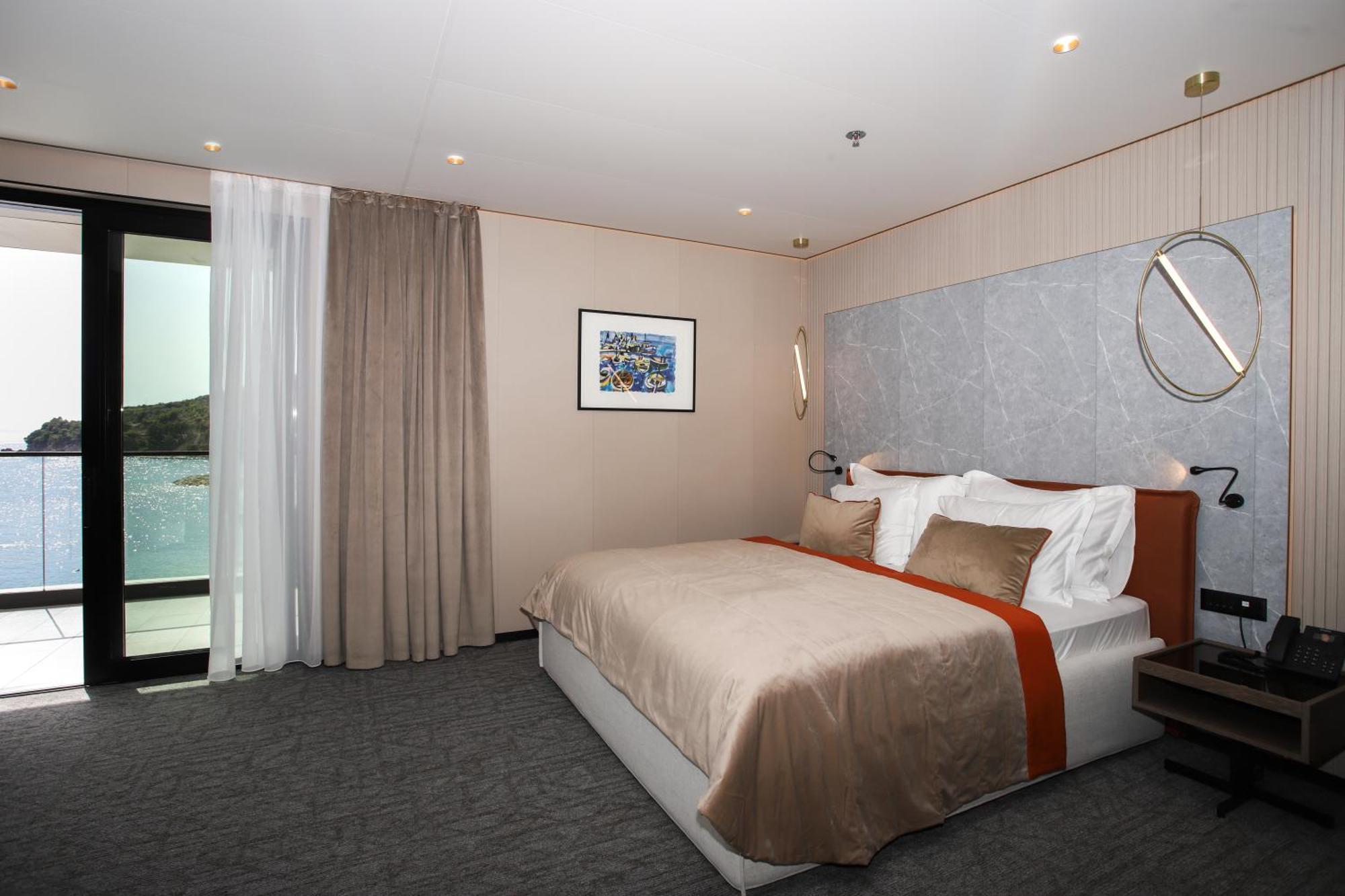 Hotel Medistone أوميس المظهر الخارجي الصورة