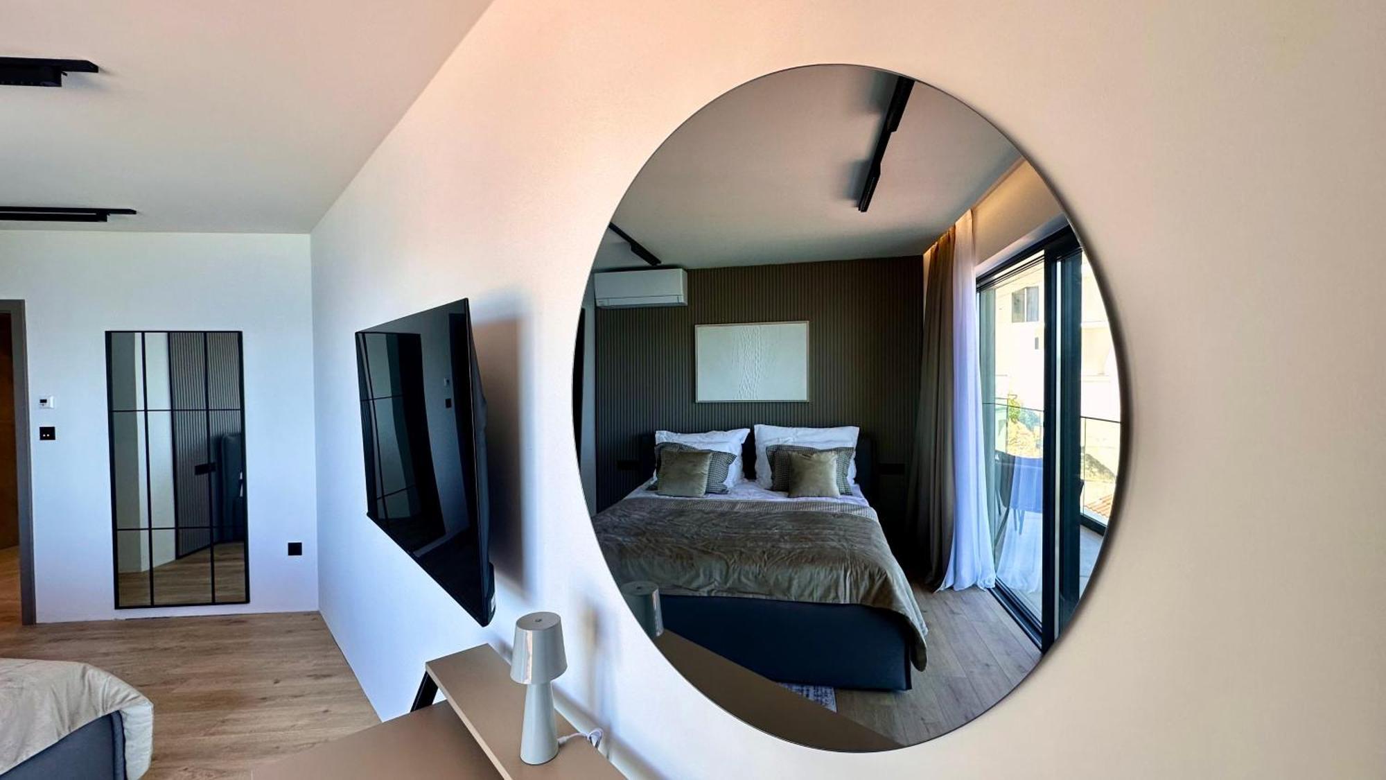 Hotel Medistone أوميس المظهر الخارجي الصورة